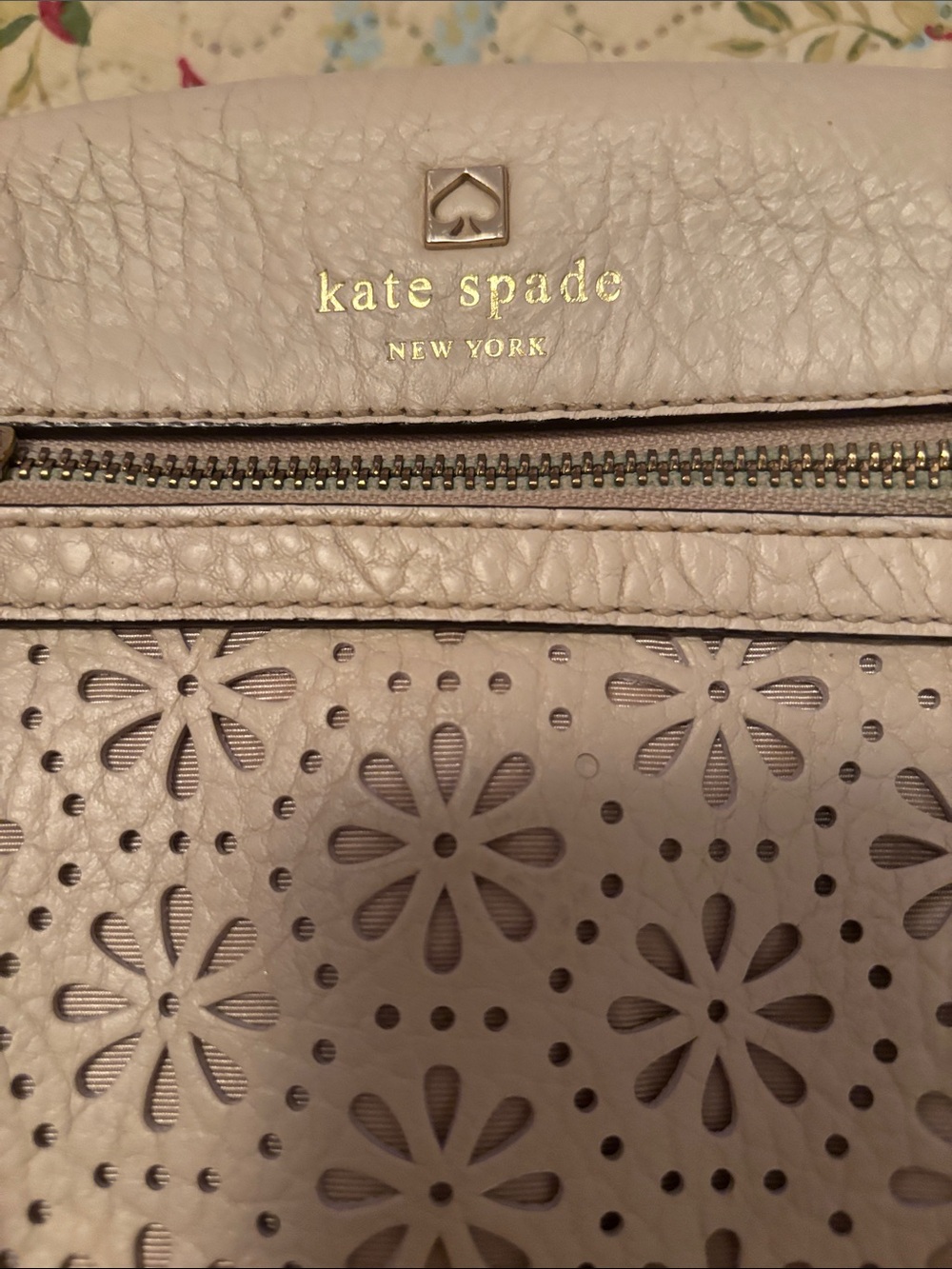 kate spade cream floral laser-cut leather crossbody - Picture 2 of 11